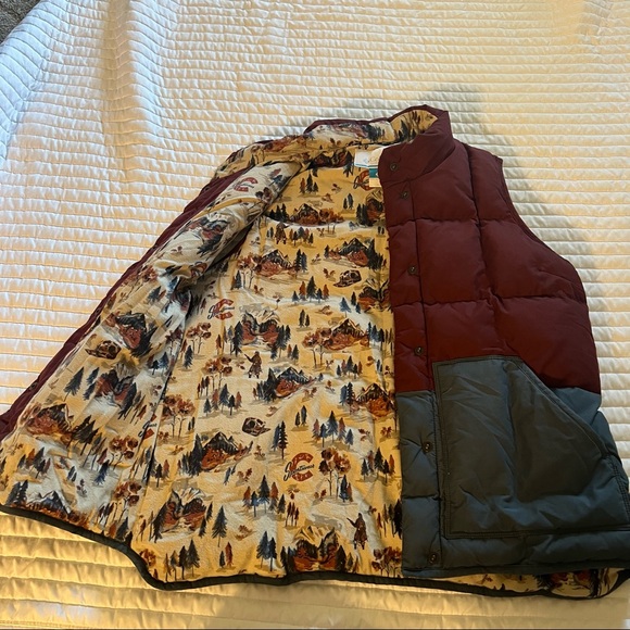 Columbia Vest - Picture 2 of 3
